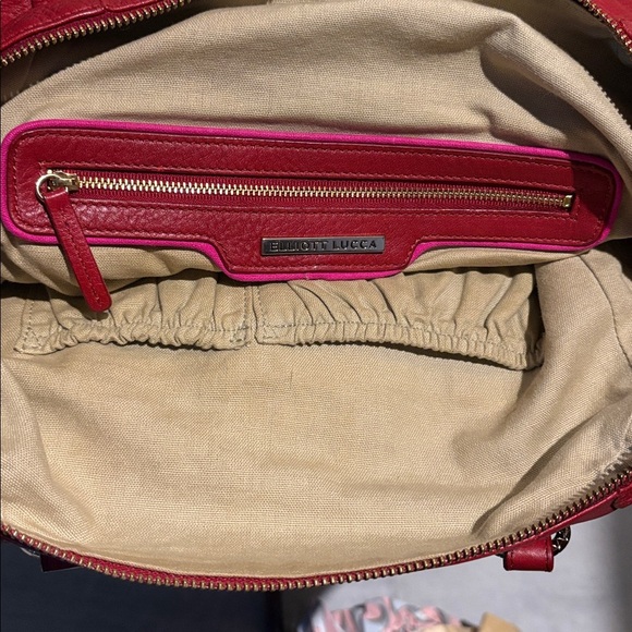 Elliott Lucca Large leather bag Satchel Shoulder bag holiday Red goldtone
EUC - Picture 15 of 17